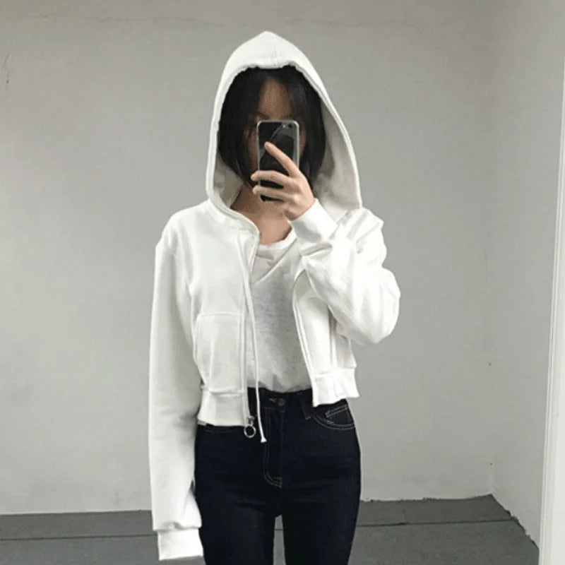 Short Women’s Hoodie – Cozy, Modern & Effortlessly Stylish