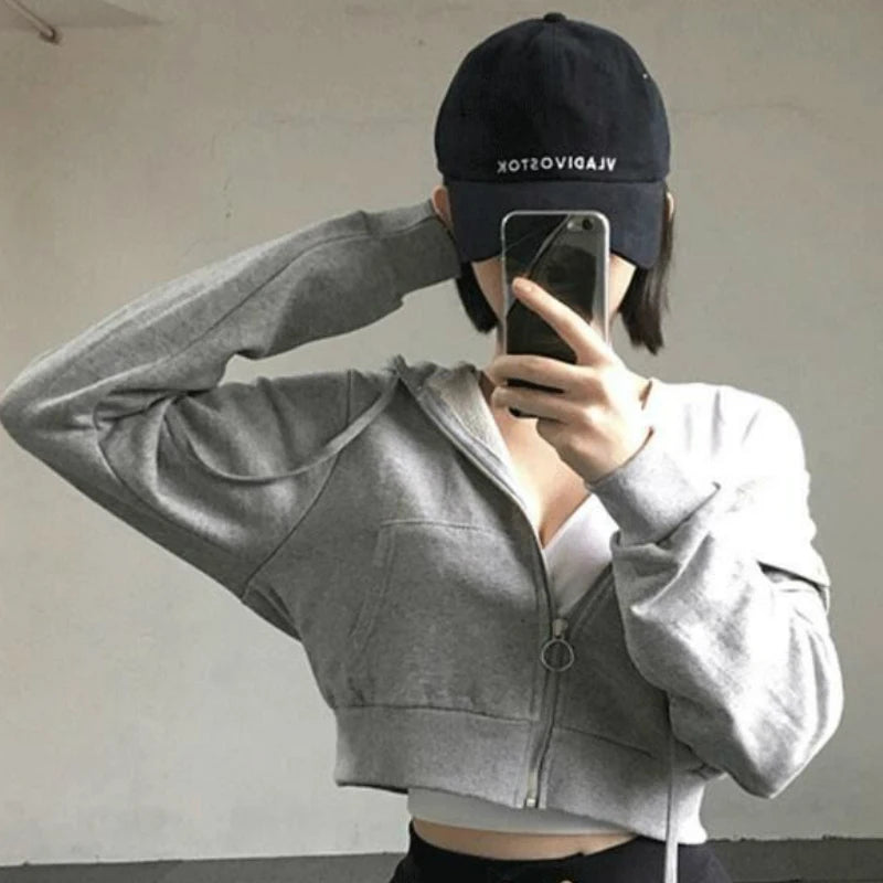 Short Women’s Hoodie – Cozy, Modern & Effortlessly Stylish