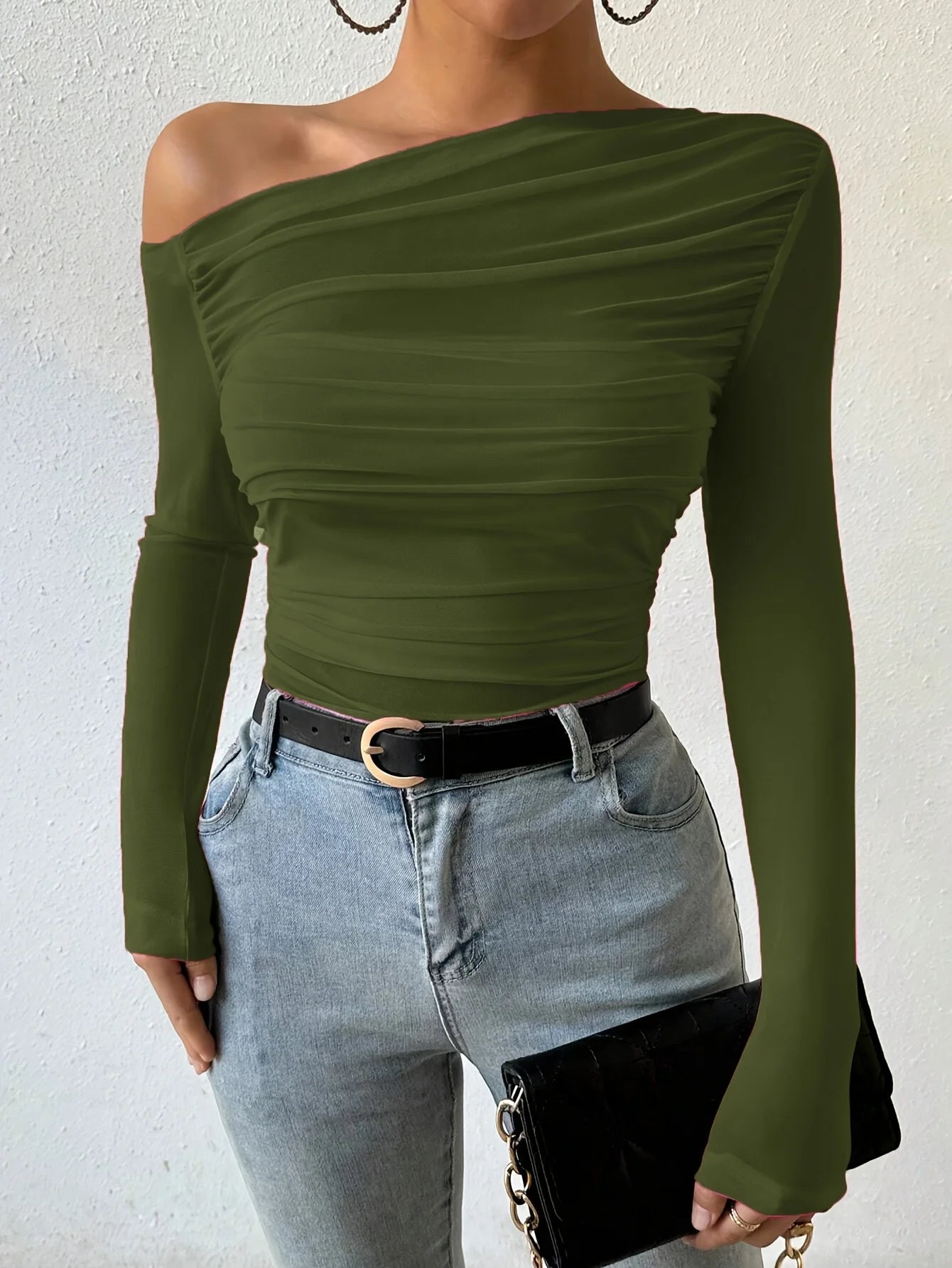 Off-Shoulder Slim Crop Top